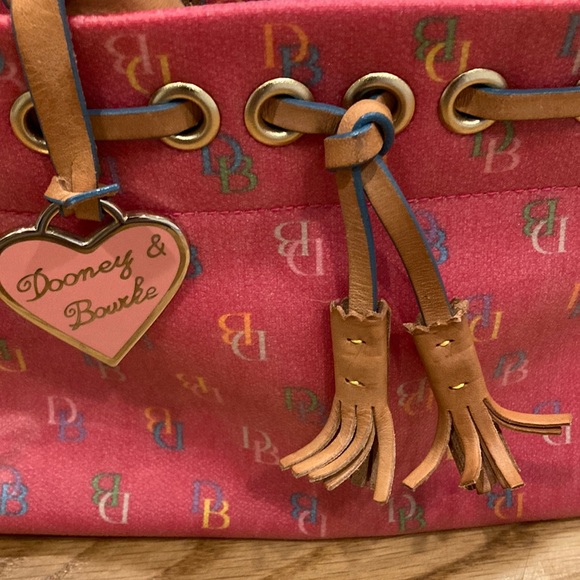 Dooney & Bourke Vintage Colored Pattern Pink Handbag - Picture 3 of 16